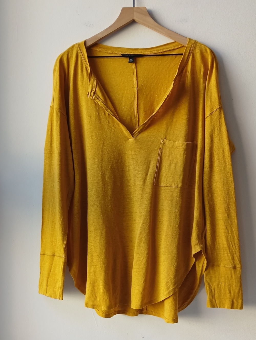 Banana Republic Linen Pocket T Shirt Gold Women's XL